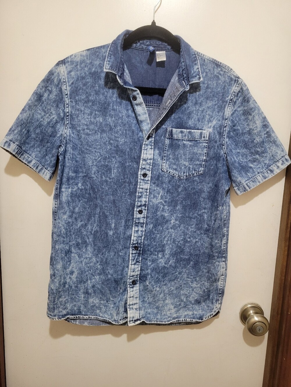 Women's Acid Wash Short-Sleeve Denim Shirt - Blue